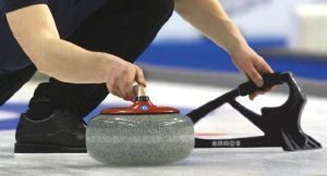 Arrow Crutch Curling Delivery Aid